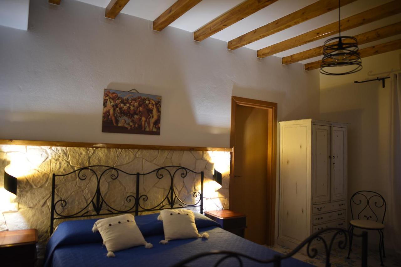 B&B Antico Palmento 利帕里 外观 照片