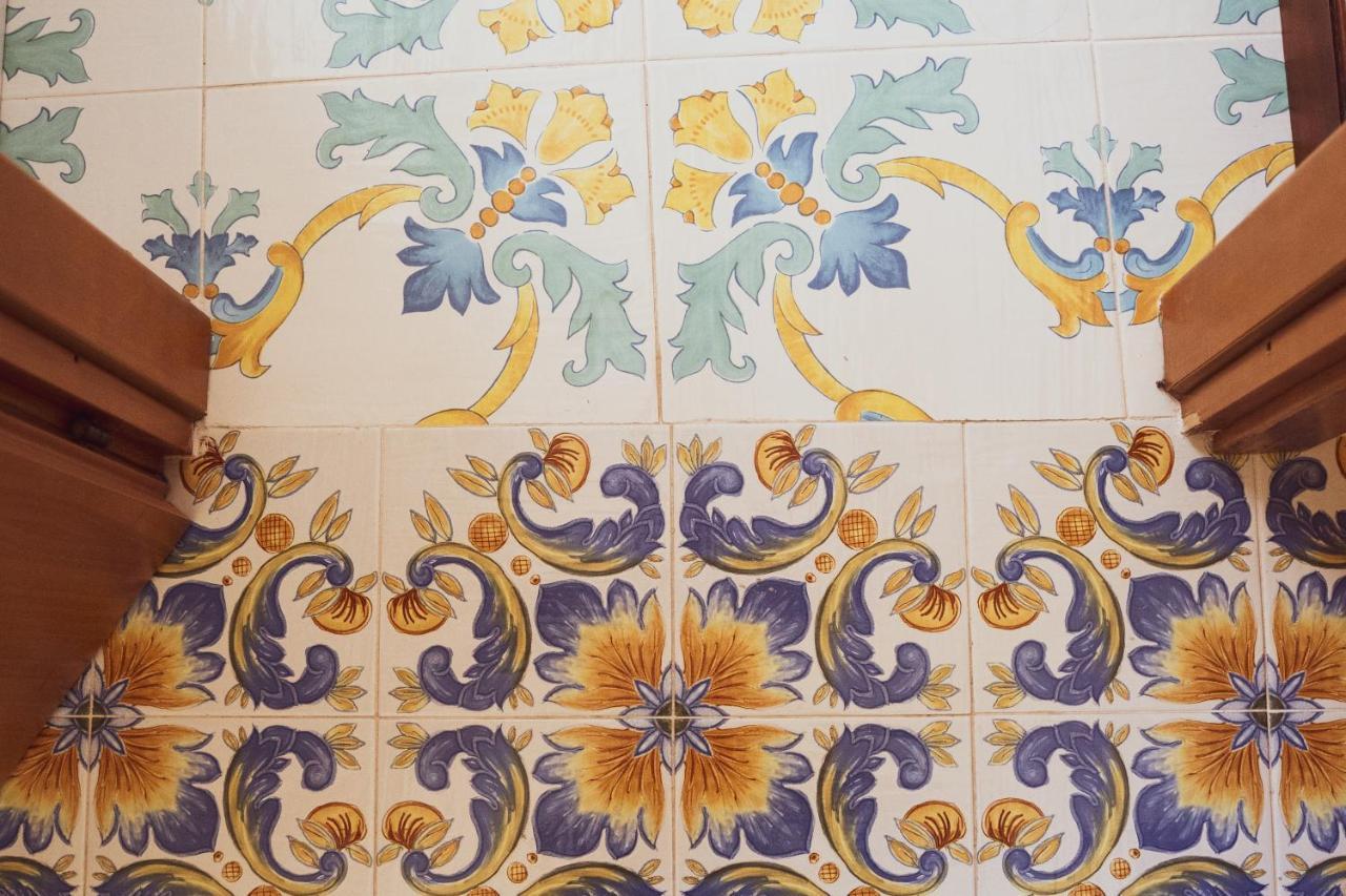 B&B Antico Palmento 利帕里 外观 照片