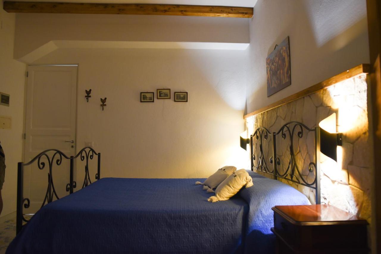 B&B Antico Palmento 利帕里 外观 照片